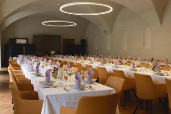 Svatba na Zámku - stolování 